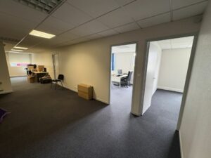 Location Bureaux à Chantepie de 136m² - Réf. n°1044 - PHOTO5_1044_1756369007.jpg