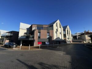 Vente Bureaux à LA CHAPELLE DES FOUGERETZ de 135m² - Réf. n°3417 - PHOTO2_3417_1764086518.jpg