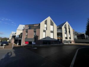 Vente Bureaux à LA CHAPELLE DES FOUGERETZ de 135m² - Réf. n°3417 - PHOTO3_3417_1764086518.jpg