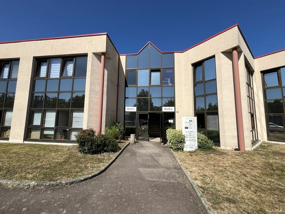 Vente Bureaux à Cesson-Sévigné de 60m² - Réf. n°3599 - PHOTO1_3599_1768832344.jpg