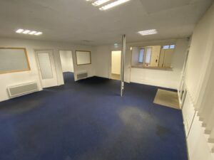 Location Entrepôt – Local d&rsquo;activité à Rennes de 367m² - Réf. n°4741 - PHOTO5_4741_1768234051.jpg