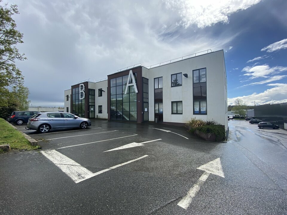 Location Bureaux à Cesson-Sévigné de 207.5m² - Réf. n°4436 - PHOTO1_4436_1732616604.jpg