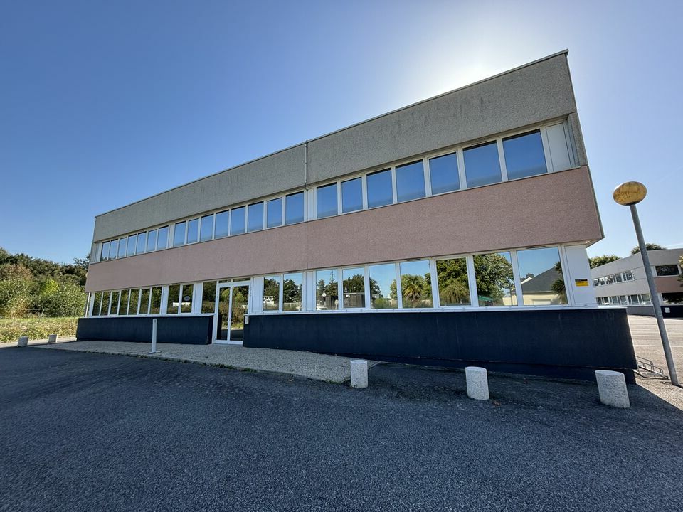 Vente Bureaux à Bruz de 356m² - Réf. n°4218 - PHOTO1_4218_1776765595.jpg