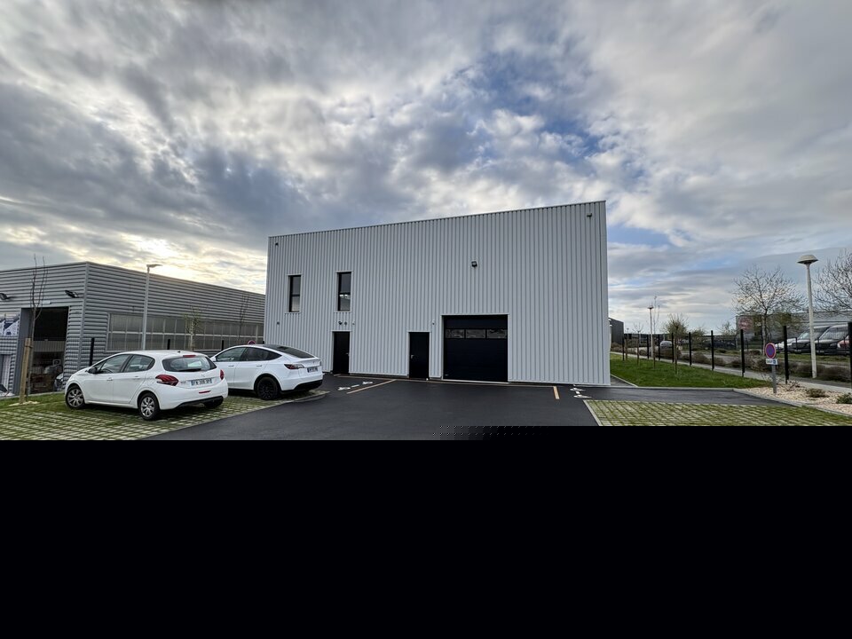 Location Entrepôt – Local d&rsquo;activité à Guichen de 230m² - Réf. n°4808 - PHOTO1_4808_1774876581.jpg