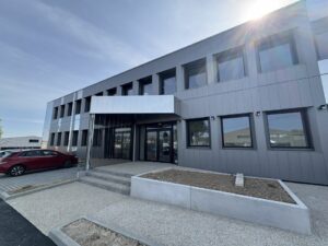 Location Bureaux à Le Rheu de 148m² - Réf. n°4584 - PHOTO2_4584_1745827222.jpg