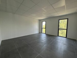 Location Bureaux à Noyal-Chatillon-sur-Seiche de 145m² - Réf. n°4648 - PHOTO2_4648_1753262050.jpg