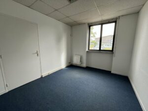 Location Bureaux à Cesson-Sévigné de 110m² - Réf. n°379 - PHOTO3_379_1748425645.jpg