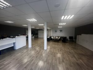 Location Bureaux à VEZIN LE COQUET de 150m² - Réf. n°4660 - PHOTO4_4660_1756450674.jpg