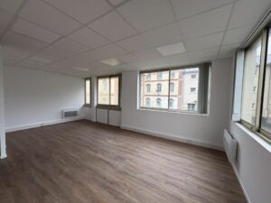 Vente Bureaux à Rennes de 60m² - Réf. n°2444 - PHOTO5_2444_1764747852.jpg
