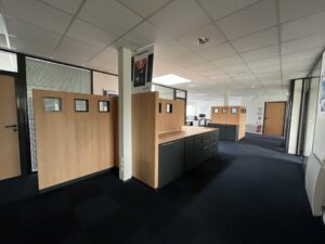 Location Bureaux à VERN SUR SEICHE de 255m² - Réf. n°3608 - PHOTO6_3608_1762160554.jpg