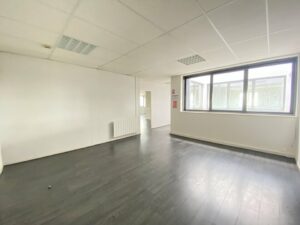Location Bureaux à Cesson-Sévigné de 380m² - Réf. n°4109 - PHOTO6_4109_1681813764.jpg