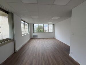 Vente Bureaux à Rennes de 60m² - Réf. n°2444 - PHOTO7_2444_1764747851.jpg