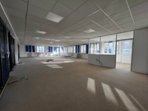 Location Bureaux à Rennes de 1500m² - Réf. n°853 - PHOTO7_853_1764604078.jpg