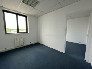 Location Bureaux à Cesson-Sévigné de 110m² - Réf. n°379 - PHOTO8_379_1748425647.jpg