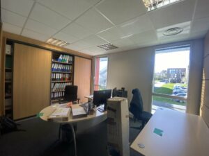 Vente Bureaux à Chartres-de-Bretagne de 358m² - Réf. n°4567 - PHOTO8_4567_1743600617.jpg