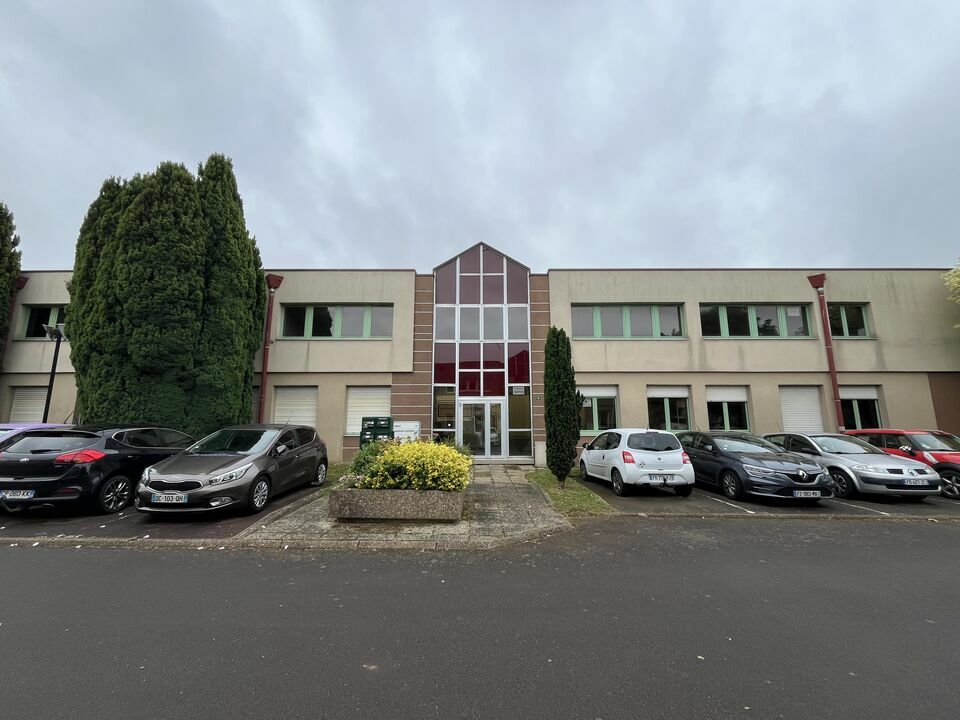 Location Bureaux à Cesson-Sévigné de 118m² - Réf. n°127 - PHOTO1_127_1750231485.jpg