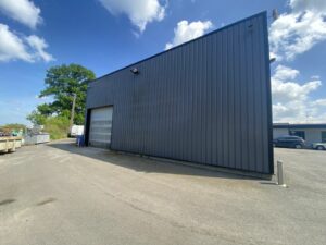 Vente Entrepôt – Local d&rsquo;activité à Chevaigné de 777m² - Réf. n°3829 - PHOTO1_3829_1709127759.jpg