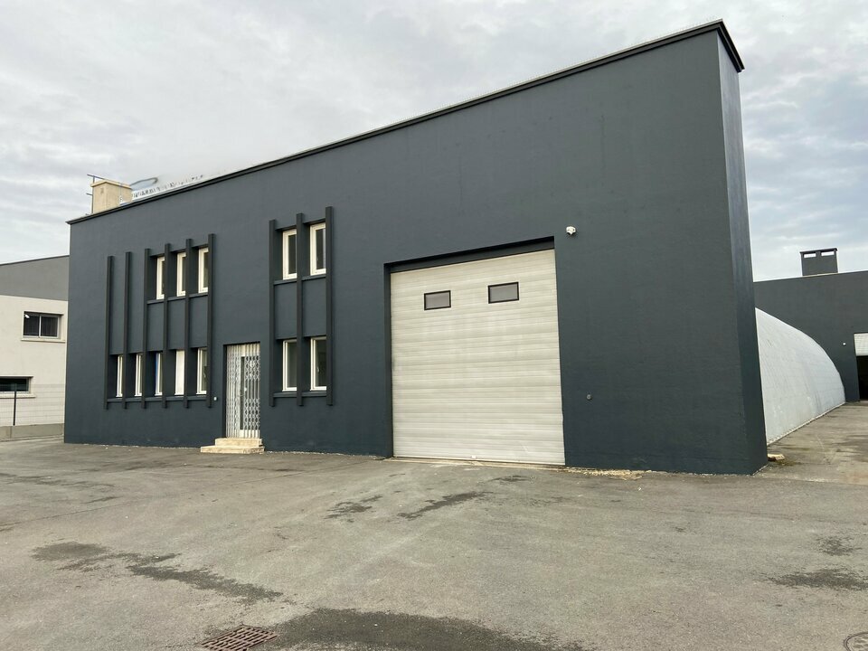 Location Entrepôt – Local d&rsquo;activité à Rennes de 800m² - Réf. n°4252 - PHOTO1_4252_1764684573.jpg