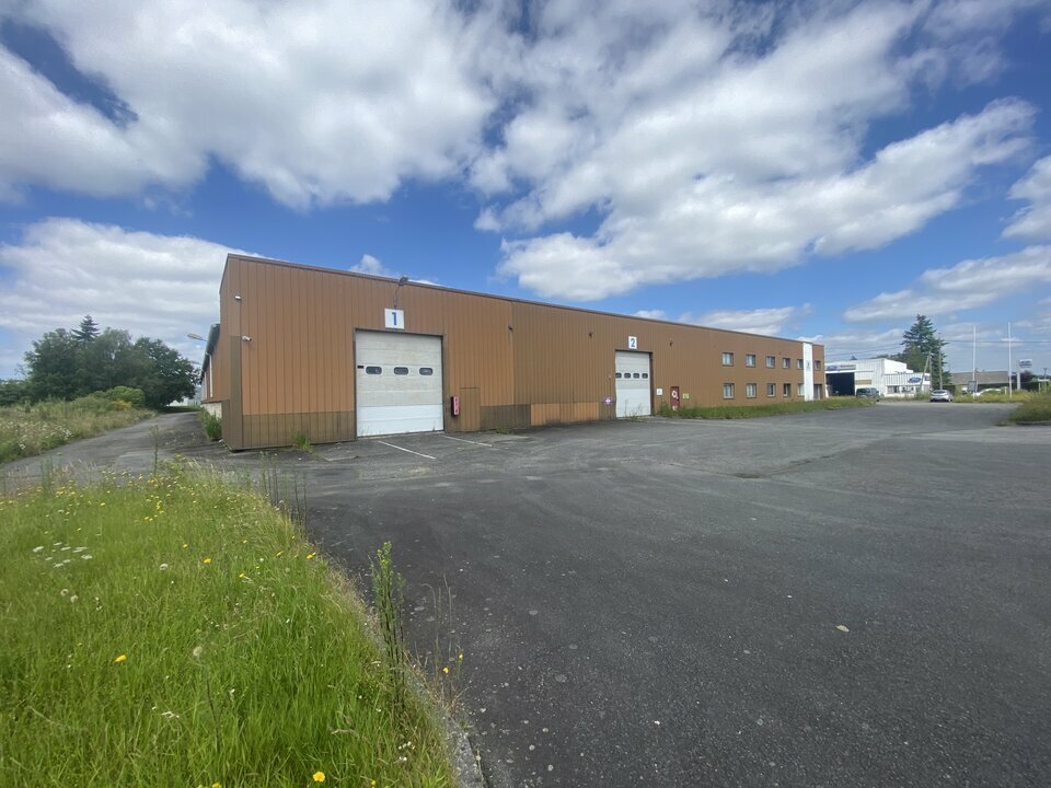 Location Entrepôt – Local d&rsquo;activité à Chateaubourg de 4500m² - Réf. n°4349 - PHOTO1_4349_1718022389.jpg
