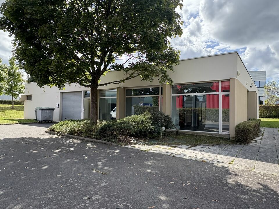 Location Bureaux à Pacé de 350m² - Réf. n°4664 - PHOTO1_4664_1757923726.jpg