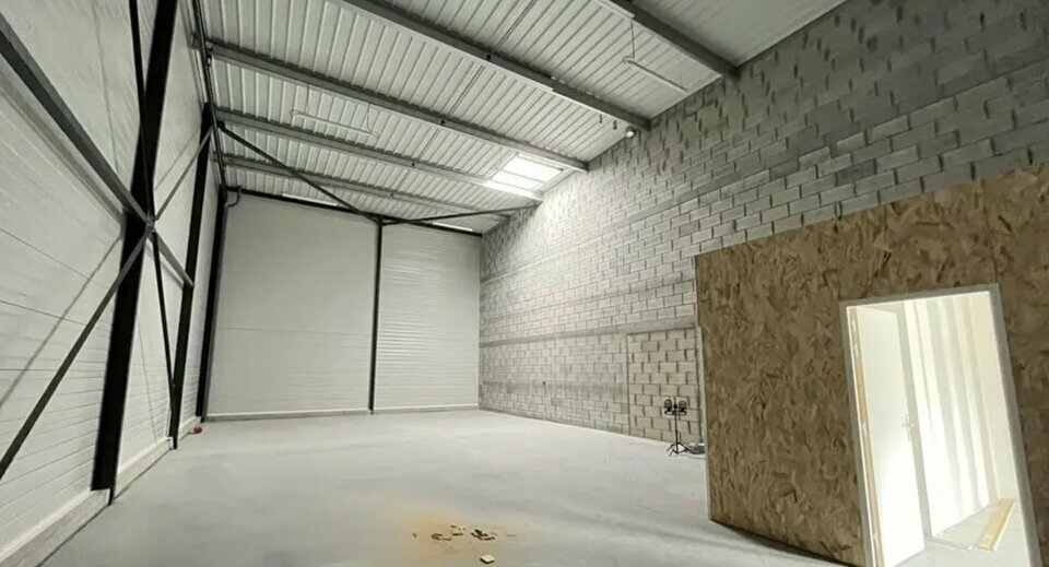 Location Entrepôt – Local d&rsquo;activité à THORIGNE FOUILLARD de 175m² - Réf. n°4682 - PHOTO1_4682_1759735337.jpg