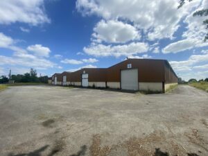 Location Entrepôt – Local d&rsquo;activité à Chateaubourg de 4500m² - Réf. n°4349 - PHOTO2_4349_1718022390.jpg