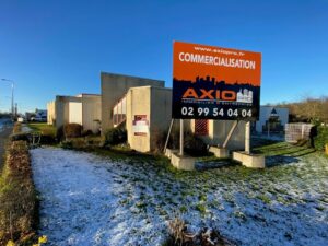 Vente Entrepôt – Local d&rsquo;activité à VEZIN LE COQUET de 600m² - Réf. n°4696 - PHOTO2_4696_1767714796.jpg