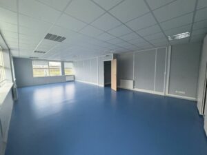 Vente Bureaux à Rennes de 120m² - Réf. n°898 - PHOTO2_898_1772790776.jpg