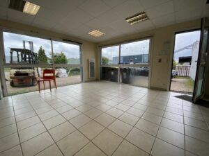 Location Entrepôt – Local d&rsquo;activité à Pacé de 530m² - Réf. n°1019 - PHOTO3_1019_1748872289.jpg