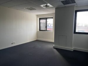 Location Bureaux à SAINT GREGOIRE de 250m² - Réf. n°4089 - PHOTO3_4089_1678867229.jpg
