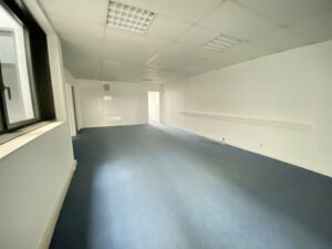 Location Bureaux à Cesson-Sévigné de 380m² - Réf. n°4109 - PHOTO3_4109_1681813764.jpg