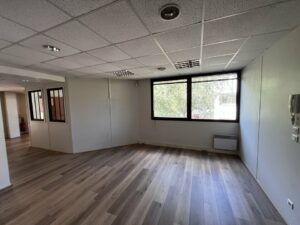 Vente Bureaux à Rennes de 149m² - Réf. n°2528 - PHOTO4_2528_1689688300.jpg