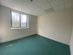 Location Bureaux à VERN SUR SEICHE de 120m² - Réf. n°257 - PHOTO4_257_1741604652.jpg