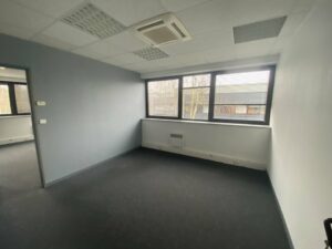 Location Bureaux à Cesson-Sévigné de 105m² - Réf. n°4311 - PHOTO4_4311_1739174020.jpg