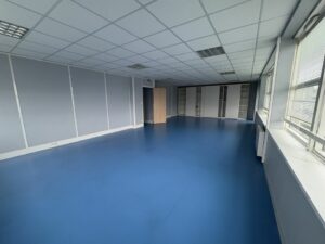 Vente Bureaux à Rennes de 120m² - Réf. n°898 - PHOTO4_898_1772790809.jpg