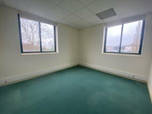 Location Bureaux à VERN SUR SEICHE de 175m² - Réf. n°1890 - PHOTO5_1890_1742918805.jpg