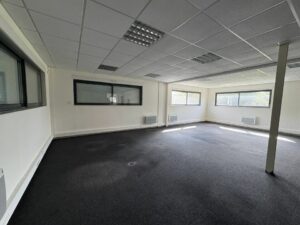Location Bureaux à Liffré de 260m² - Réf. n°4652 - PHOTO5_4652_1753861652.jpg