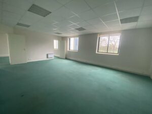 Location Bureaux à VERN SUR SEICHE de 143m² - Réf. n°258 - PHOTO6_258_1742919231.jpg