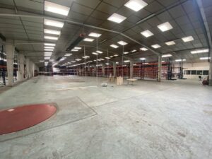 Location Entrepôt – Local d&rsquo;activité à Chateaubourg de 4500m² - Réf. n°4349 - PHOTO6_4349_1718022392.jpg