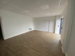 Location Entrepôt – Local d&rsquo;activité à Le Rheu de 212m² - Réf. n°4825 - PHOTO6_4825_1778488070.jpg