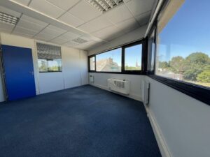 Location Bureaux à Cesson-Sévigné de 120m² - Réf. n°2058 - PHOTO7_2058_1752652514.jpg