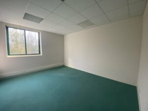 Location Bureaux à VERN SUR SEICHE de 120m² - Réf. n°257 - PHOTO7_257_1741604651.jpg