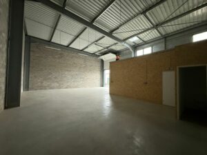 Location Entrepôt – Local d&rsquo;activité à Le Rheu de 212m² - Réf. n°4825 - PHOTO7_4825_1778488072.jpg