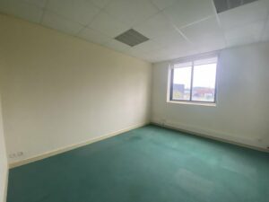 Location Bureaux à VERN SUR SEICHE de 175m² - Réf. n°1890 - PHOTO8_1890_1742918804.jpg