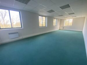 Location Bureaux à VERN SUR SEICHE de 120m² - Réf. n°257 - PHOTO8_257_1741604650.jpg