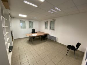 Location Entrepôt – Local d&rsquo;activité à Rennes de 800m² - Réf. n°4252 - PHOTO8_4252_1759913975.jpg