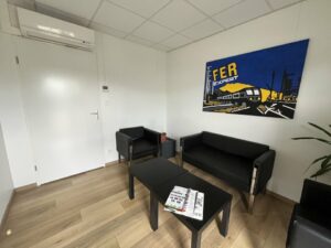Vente Bureaux à Bruz de 571m² - Réf. n°4628 - PHOTO8_4628_1750859044.jpg