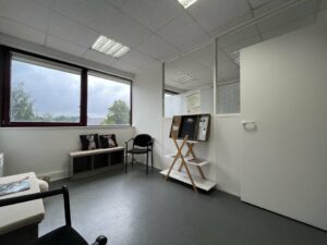 Vente Bureaux à Rennes de 103m² - Réf. n°4655 - PHOTO8_4655_1756217282.jpg