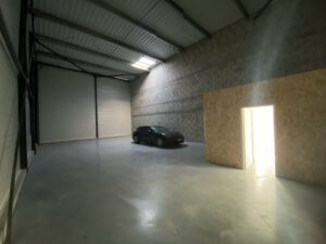 Location Entrepôt – Local d&rsquo;activité à THORIGNE FOUILLARD de 175m² - Réf. n°4682 - PHOTO8_4682_1764770703.jpg