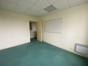 Location Bureaux à VERN SUR SEICHE de 175m² - Réf. n°1890 - PHOTO9_1890_1742918804.jpg